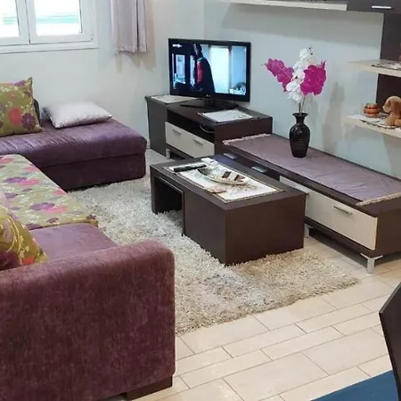 Flora's Boutique At The Heart Of Corfu * Corfu (city)