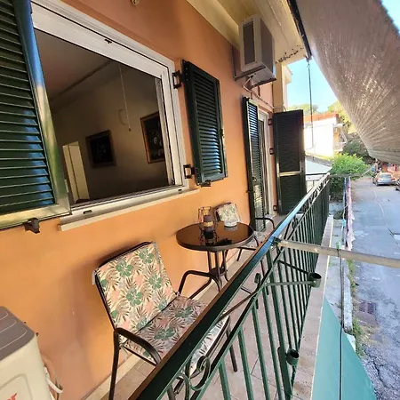 Lägenhet Flora's Boutique At The Heart Of Corfu